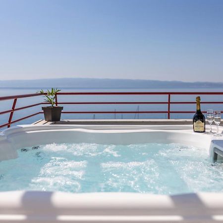 Seaside Penthouse With Hot Tub Sky Living Lejlighed Split Eksteriør billede