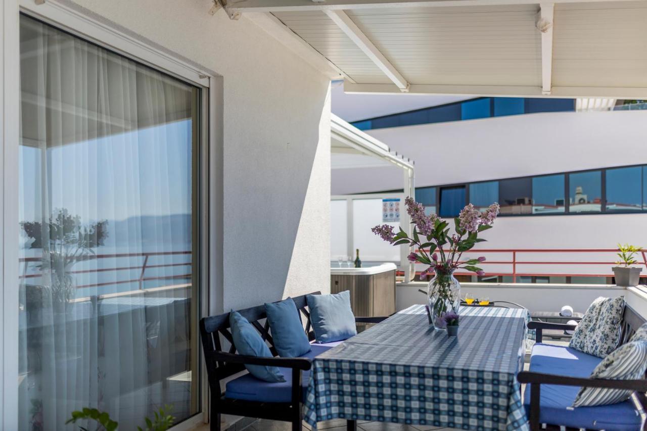 Seaside Penthouse With Hot Tub Sky Living Lejlighed Split Eksteriør billede