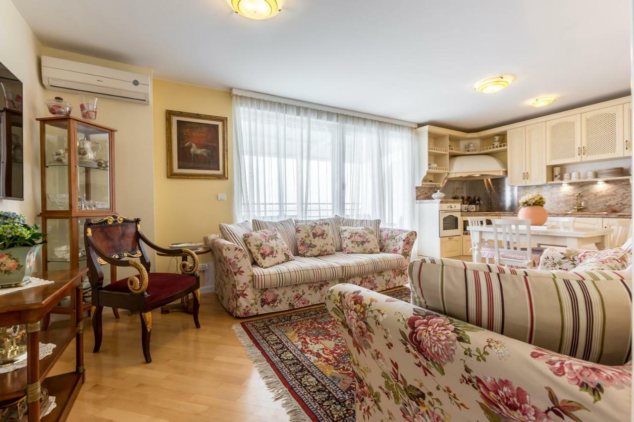 Seaside Penthouse With Hot Tub Sky Living Lejlighed Split Eksteriør billede