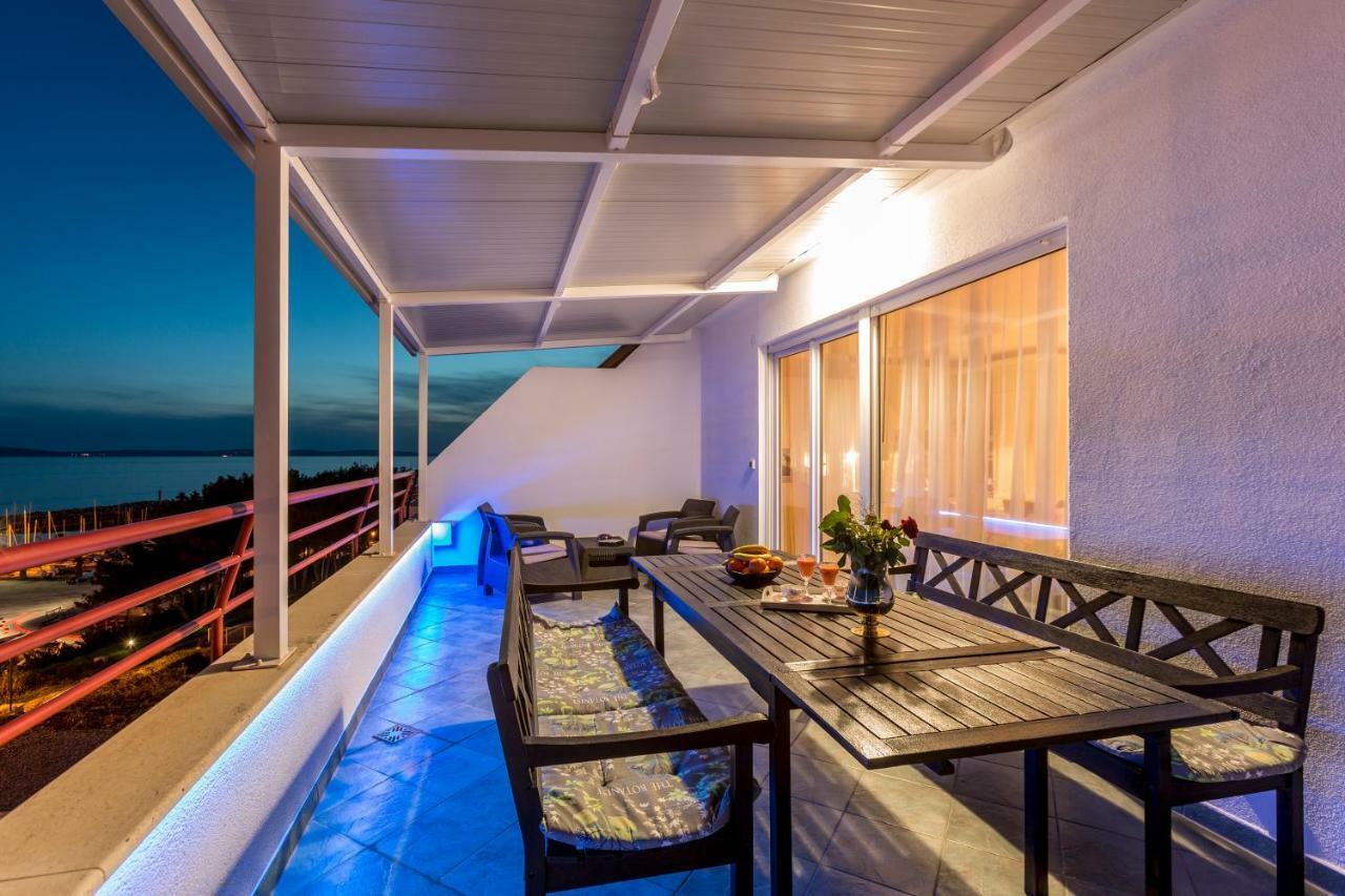 Seaside Penthouse With Hot Tub Sky Living Lejlighed Split Eksteriør billede