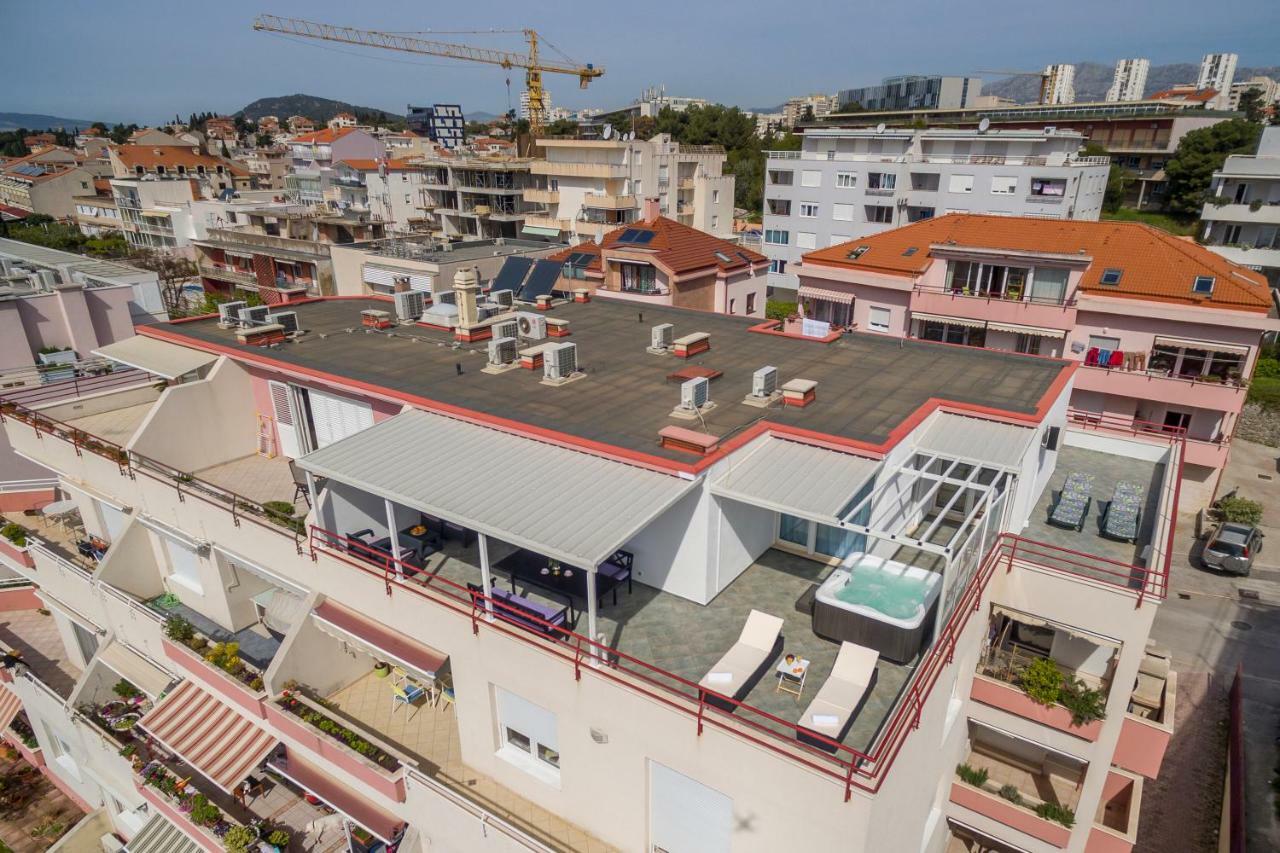 Seaside Penthouse With Hot Tub Sky Living Lejlighed Split Eksteriør billede