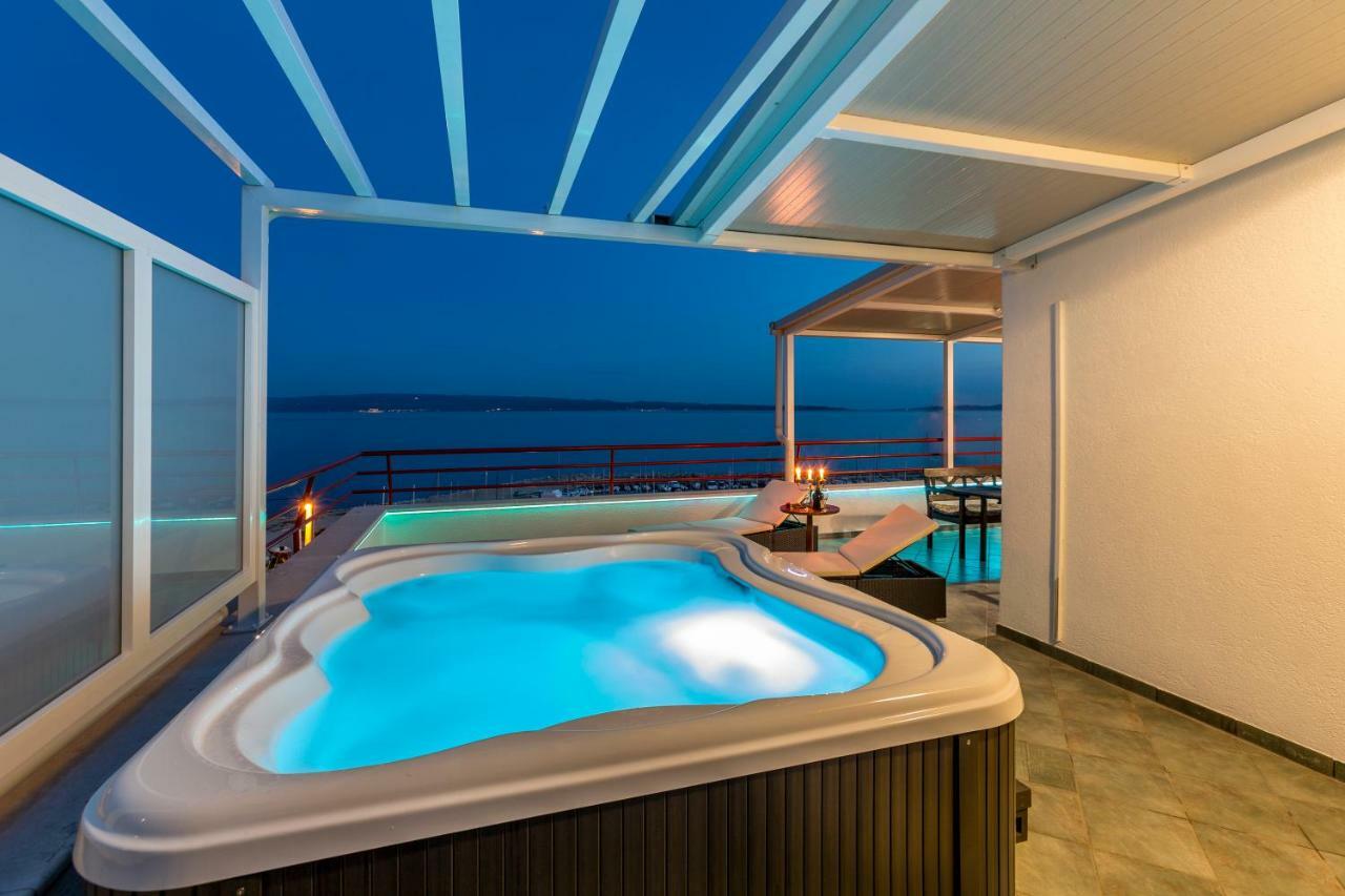 Seaside Penthouse With Hot Tub Sky Living Lejlighed Split Eksteriør billede